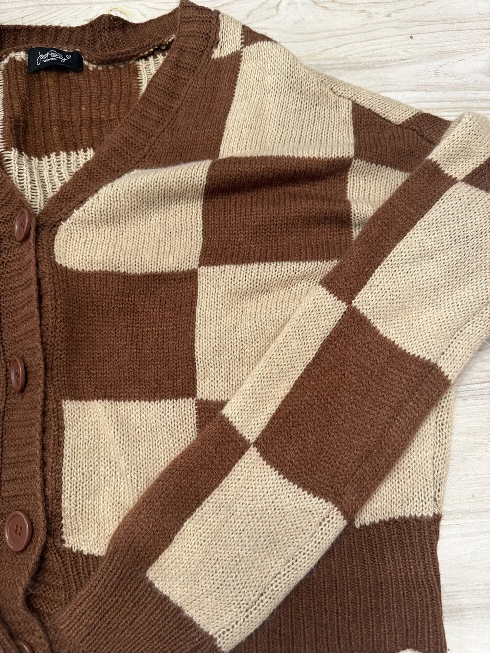 Checkerboard V-Neck Button Cardigan Sweater - Brown & Cream